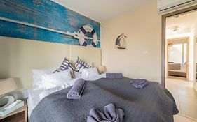 Lake Moments - Emerald Penthouse